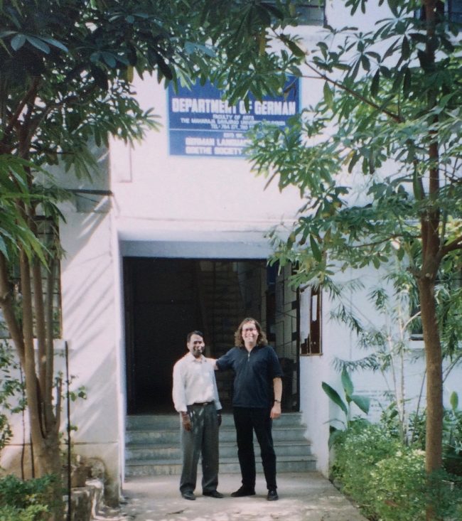2002 | Indien | mit Natarajan, Head des Department of German der Maharaja Sayajirao University of Baroda | Vadodara Baroda