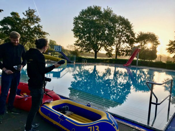 mit dem Pariser KunstKollektiv im Volksbad Limmer⎪Foto: Marco Sagurna⎪6.9.2019
