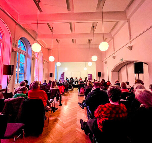 Buchpremiere 1 SEHT HER Poesie in Braille Hannover 31 03 2026